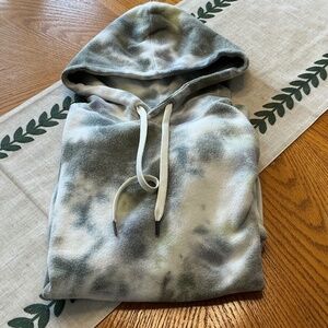 NWT Feat Blanket Blend Unisex Hoodie Size M Colorado